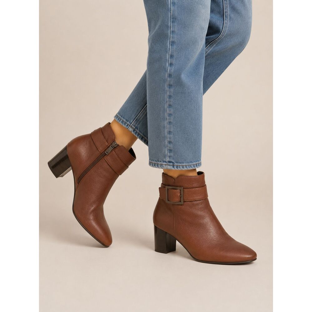 Aquatalia Vanie Brown Italian Leather Weatherproof Ankle Buckle Booties 8.5